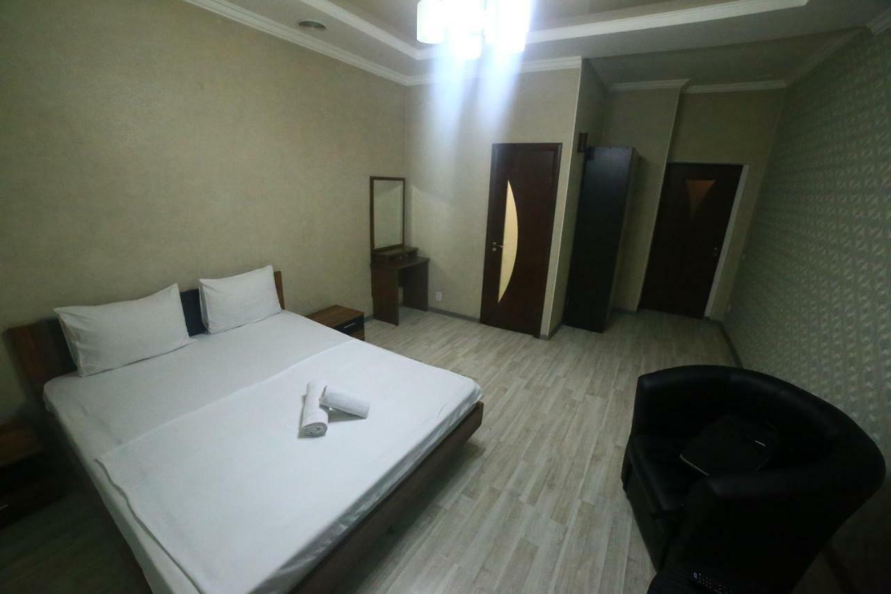 Hotel Avenue Bishkek Exterior foto